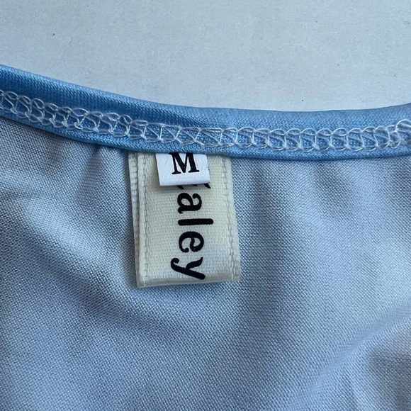 Easley Women's Stretchy Tank Top Blue Tie Dye Sleeveless Tee T Shirt M NWOT - Picture 6 of 6